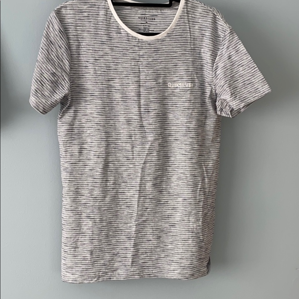 Quicksilver tshirt